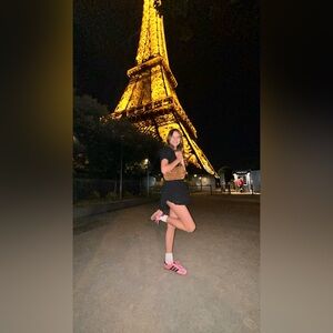 Meet your Posher, Lauren